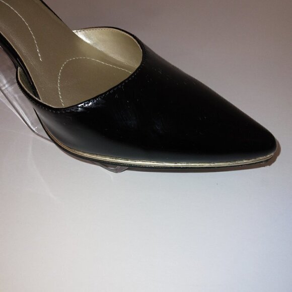 BANDOLINO SHOES BLACK HEELS WITH GOLD TRIM - Picture 4 of 7